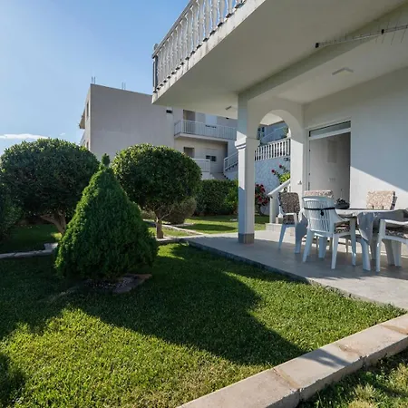 Apartment Nella *