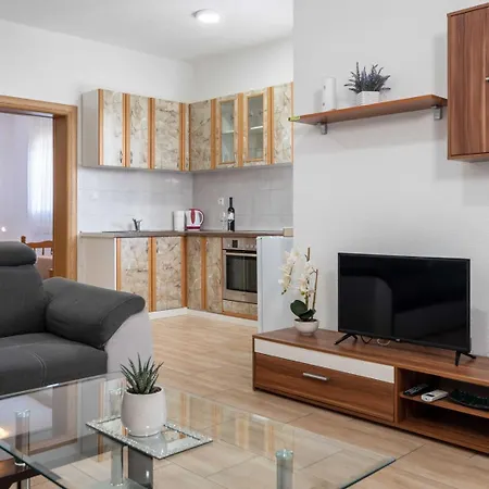Apartamento Nella Neum